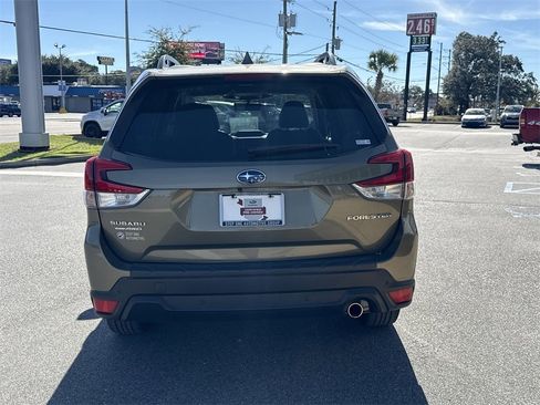 Certified 2023 Subaru Forester Limited image 7