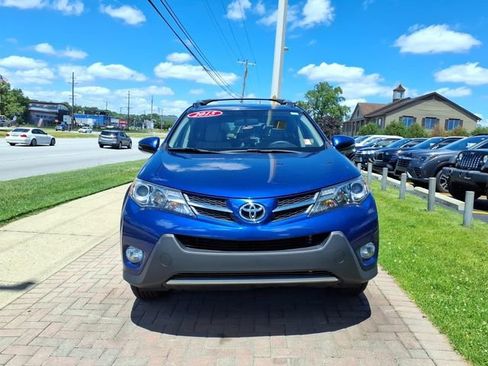 Used 2015 Toyota RAV4 XLE FWD image 2