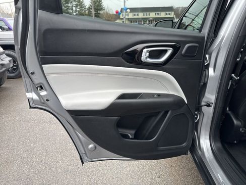 Used 2023 Jeep Compass Limited w/ Sun and Sound Group image 24