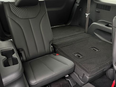 Used 2024 Hyundai Palisade Calligraphy image 27