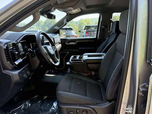 Certified 2026 Chevrolet Silverado 1500 RST AWD/4WD image 11