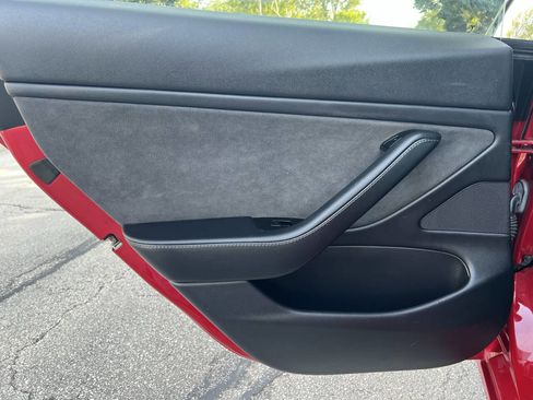 Used 2018 Tesla Model 3 Long Range image 14
