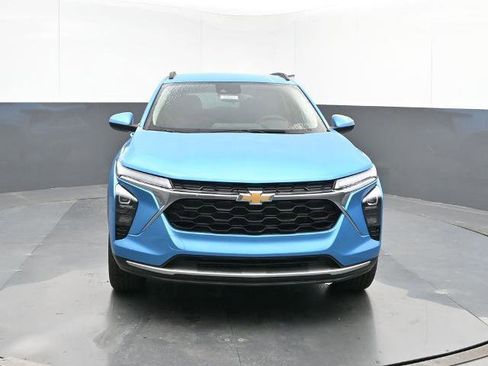 New 2026 Chevrolet Trax LT w/ Driver Confidence Package image 8