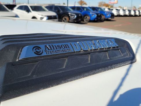 Used 2023 Chevrolet Silverado 3500 High Country image 6