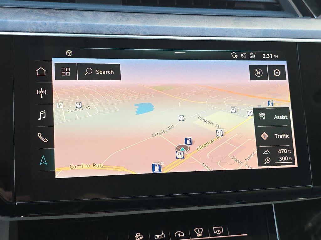 Used 2019 Audi e-tron Prestige w/ Prestige Package AWD/4WD image 28