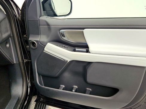 Used 2025 Ford Expedition Platinum AWD/4WD image 27