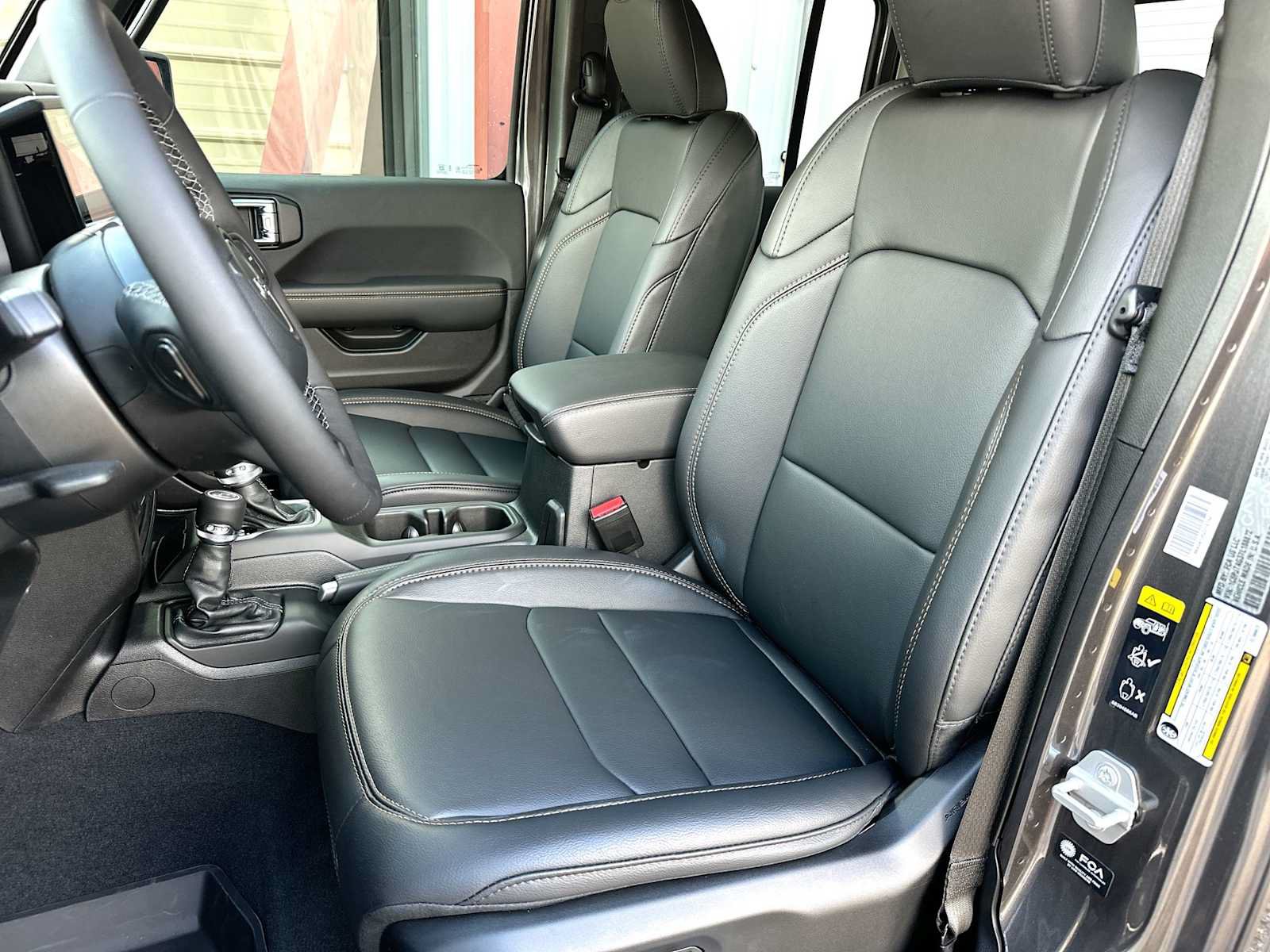 New 2026 Jeep Gladiator Sport AWD/4WD image 17