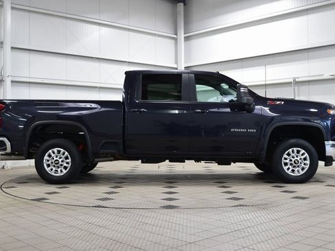 Used 2024 Chevrolet Silverado 2500 LT w/ All Star Edition image 9
