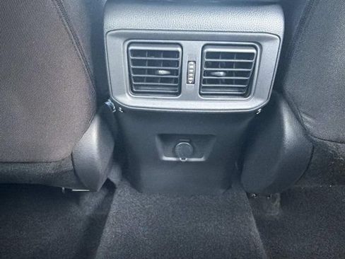 Used 2024 Toyota RAV4 LE AWD/4WD image 19