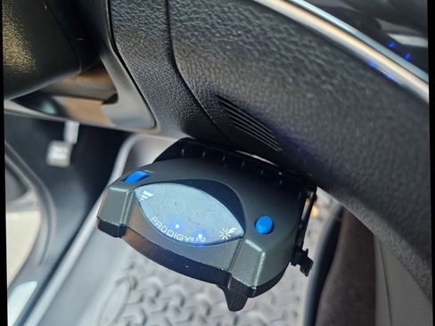 Used 2017 Jeep Grand Cherokee Overland image 39