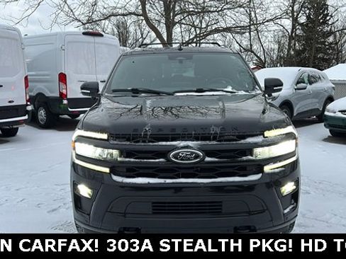 Used 2023 Ford Expedition Limited image 5