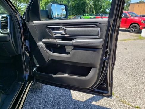 Used 2022 RAM 1500 Big Horn AWD/4WD image 18