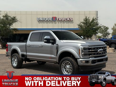 Used 2023 Ford F350 Platinum image 3