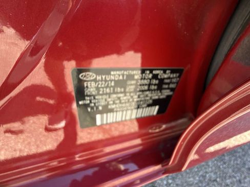 Used 2014 Hyundai Elantra SE FWD image 29