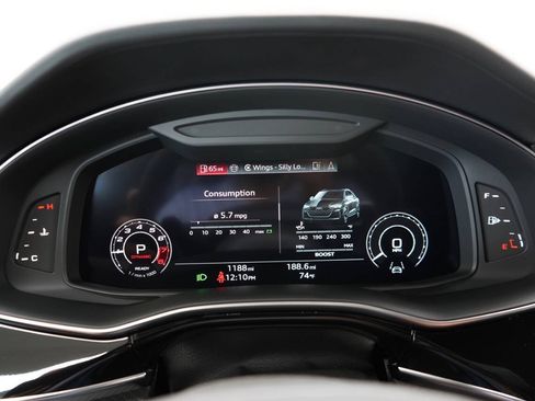 Used 2026 Audi RS Q8 performance AWD/4WD image 87