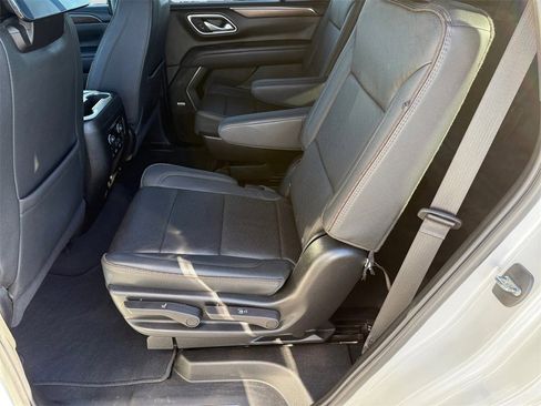 Used 2024 Chevrolet Tahoe High Country w/ Advanced Technology Package image 11