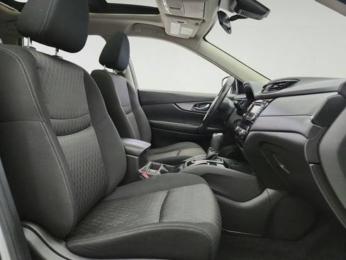 Used 2019 Nissan Rogue SV w/ Sun & Sound Touring Package AWD/4WD image 31