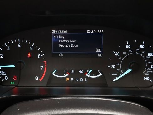 Used 2022 Ford Escape SE w/ SE Sport Appearance Package image 28