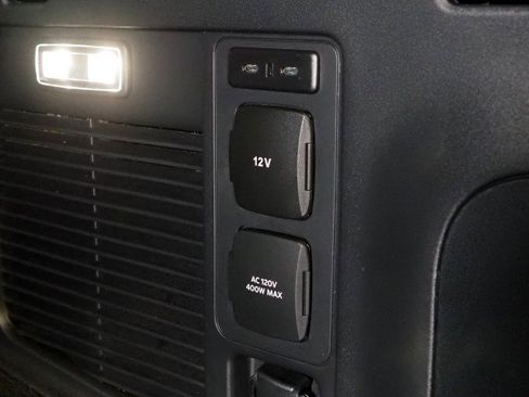 Used 2025 Ford Expedition Tremor image 68