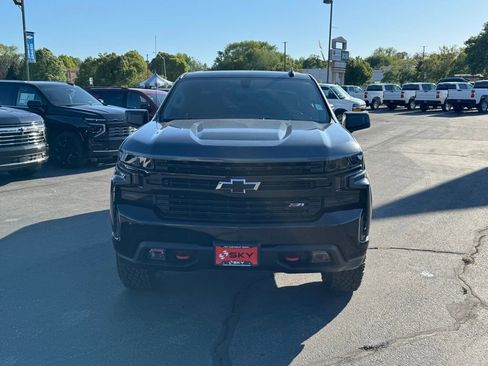 Used 2019 Chevrolet Silverado 1500 LT Trail Boss w/ Bed Protection Package AWD/4WD image 4