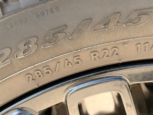 Certified 2023 Jeep Wagoneer Series II AWD/4WD image 11