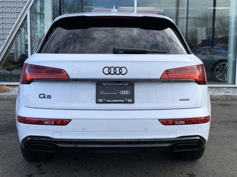 Certified 2024 Audi Q5 e Prestige image 7