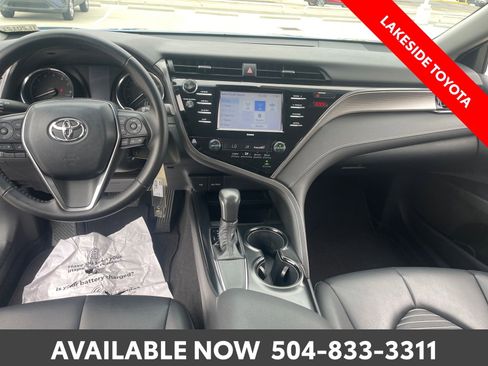 Used 2020 Toyota Camry SE FWD image 23