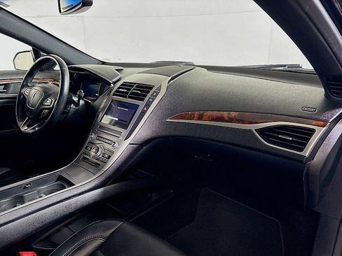 Used 2017 Lincoln MKZ Reserve FWD image 28