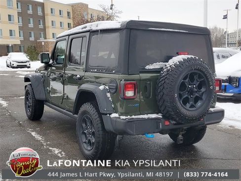 Used 2023 Jeep Wrangler Unlimited w/ Cold Weather Group image 6