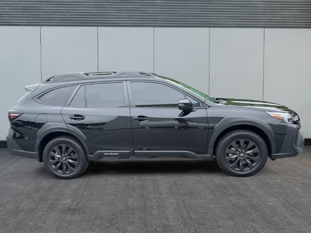 Used 2025 Subaru Outback Onyx Edition XT AWD/4WD image 6