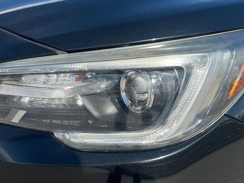 Used 2018 Subaru Legacy 3.6R Limited AWD/4WD image 17