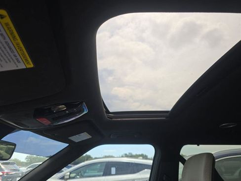 Used 2024 Kia EV9 GT-Line image 12