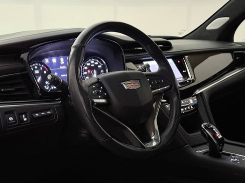 Used 2020 Cadillac XT6 Sport w/ Platinum Package AWD/4WD image 19