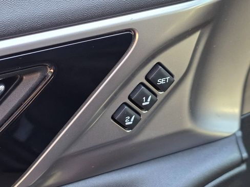 Used 2022 Subaru Outback Limited image 32