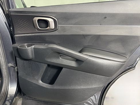 Used 2021 Kia Sorento LX FWD image 27