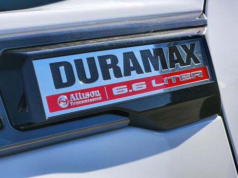 Certified 2024 GMC Sierra 2500 AT4 w/ AT4 Premium Plus Package image 11