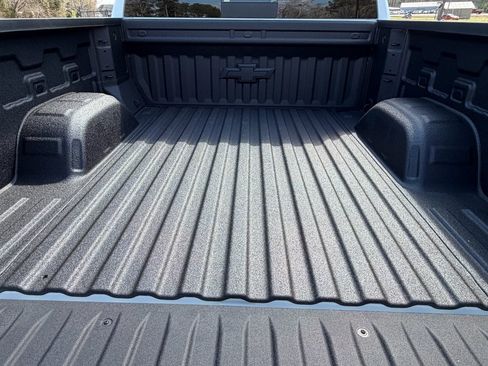 New 2026 Chevrolet Silverado 1500 High Country w/ Technology Package AWD/4WD image 9