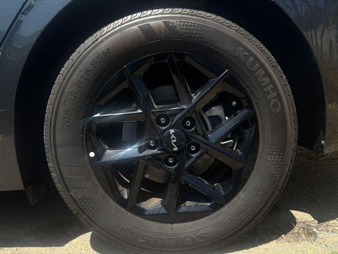 Used 2025 Kia K5 LXS image 29