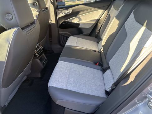 New 2026 Volkswagen ID.4 Pro image 11