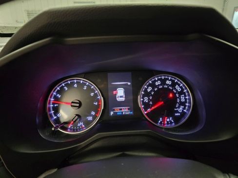 Used 2021 Toyota RAV4 LE AWD/4WD image 19