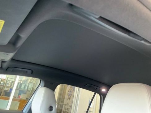 Used 2022 Volkswagen ID.4 Pro S RWD image 7