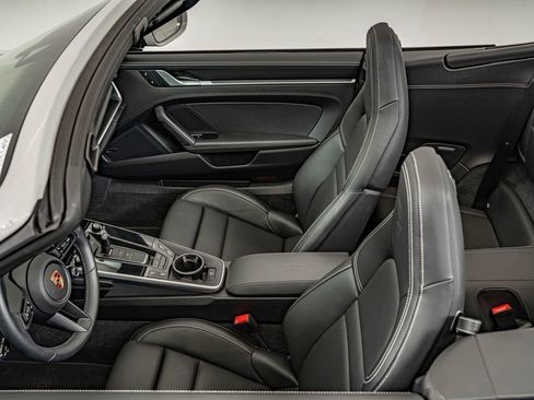 Used 2024 Porsche 911 Carrera S RWD image 29