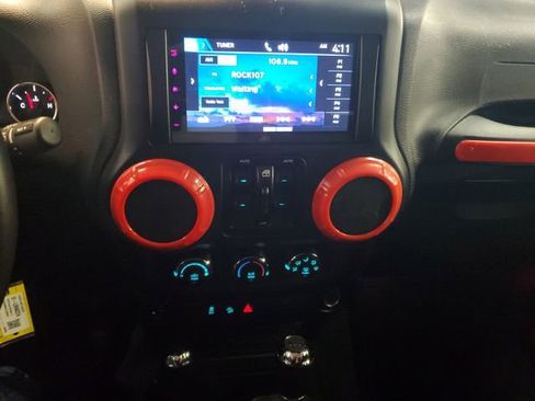 Used 2018 Jeep Wrangler Unlimited Sport S AWD/4WD image 20