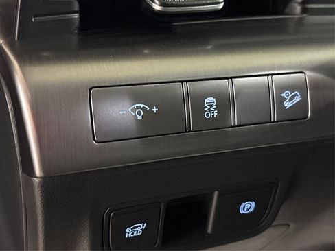 Certified 2026 Hyundai Kona Limited AWD/4WD image 38