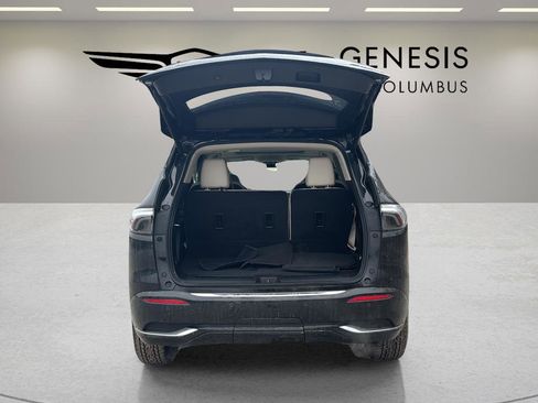 Used 2023 Buick Enclave Avenir FWD image 9