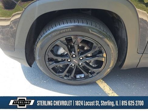 Used 2022 GMC Terrain SLT w/ Infotainment Package II AWD/4WD image 33
