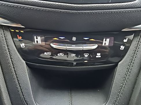 Used 2023 Cadillac XT5 Premium Luxury AWD/4WD image 19