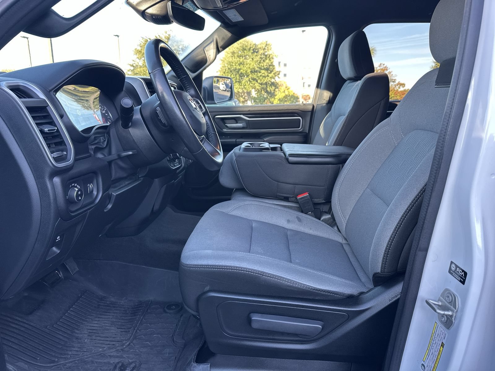 Used 2023 RAM 1500 Big Horn AWD/4WD image 16