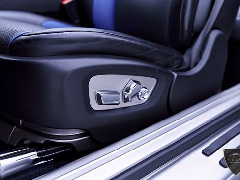Used 2019 Rolls-Royce Dawn RWD image 48