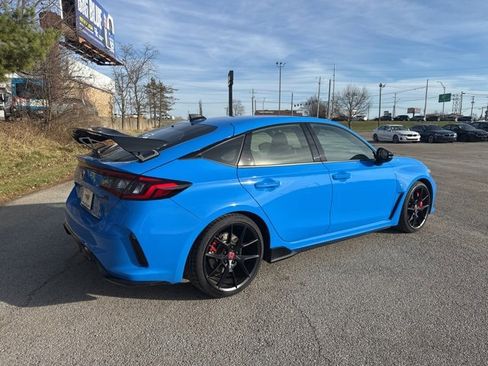 Used 2025 Honda Civic Type R image 3